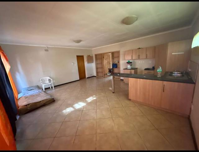 4 BEDROOM HOUSE FOR SALE IN POMONA